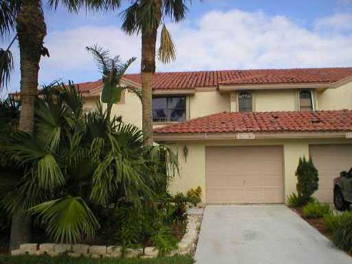 12196 Sag Harbor Ct in Wellington, FL - Building Photo