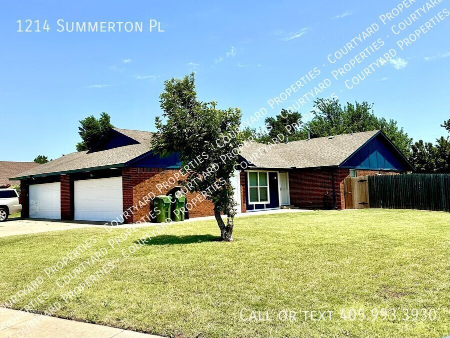 1214 Summerton Pl in Yukon, OK - Building Photo