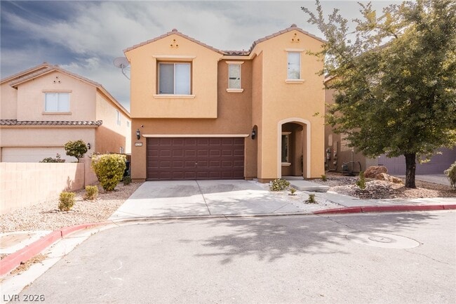 8253 Arden Landing Pl