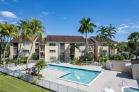 Hammocks Trails in Miami, FL - Foto de edificio - Building Photo