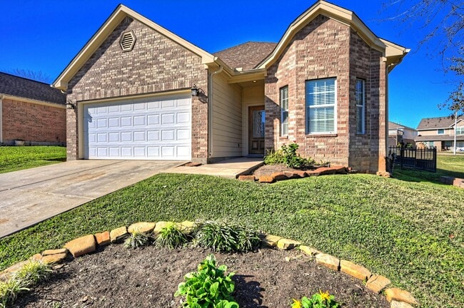 property at 108 Cove Cir
