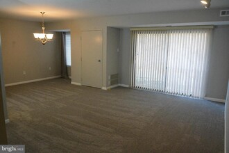 8852 Spiral Cut-Unit -A G 15 in Columbia, MD - Building Photo - Building Photo
