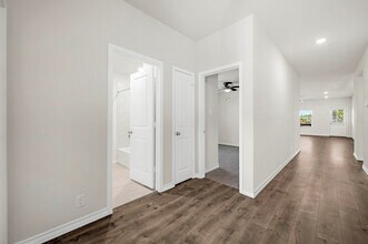 5507 Stormie Keep in San Antonio, TX - Building Photo - Building Photo