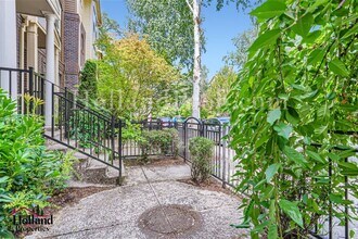 6020 NE Alder St in Hillsboro, OR - Building Photo - Building Photo