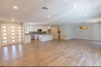 5120 S Dorsey Ln in Tempe, AZ - Building Photo - Building Photo