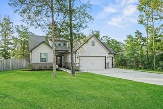 18203 Samie Nell Ct in Willis, TX - Building Photo - Building Photo