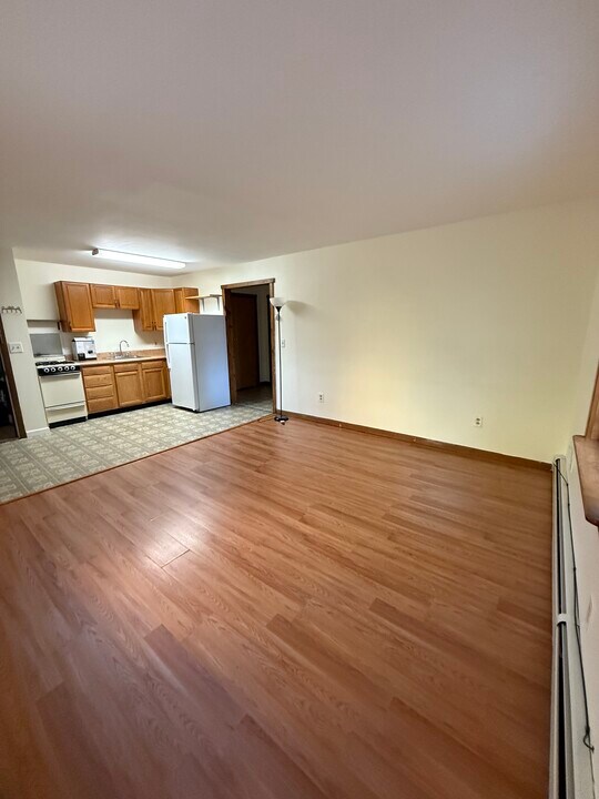 16 Old Town Rd Ext, Unit 2 in Beacon, NY - Building Photo