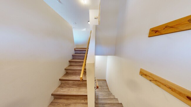 10601 C-106102 102 St in Grande Prairie, AB - Building Photo - Building Photo