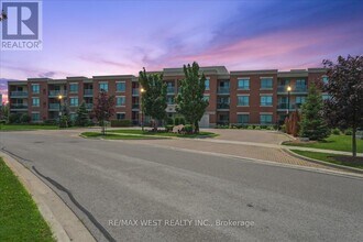 50 Via Rosedale in Brampton, ON - Building Photo - Building Photo