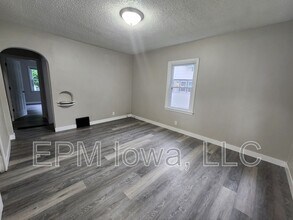 432 Gable St in Waterloo, IA - Building Photo - Building Photo