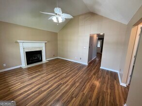 207 Grand Ave in Bonaire, GA - Building Photo - Building Photo