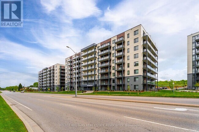 181-181 Elmira Rd S in Guelph, ON - Building Photo - Building Photo
