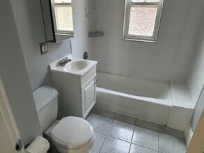 104 W Quincy St in Somerville, MA - Building Photo - Building Photo