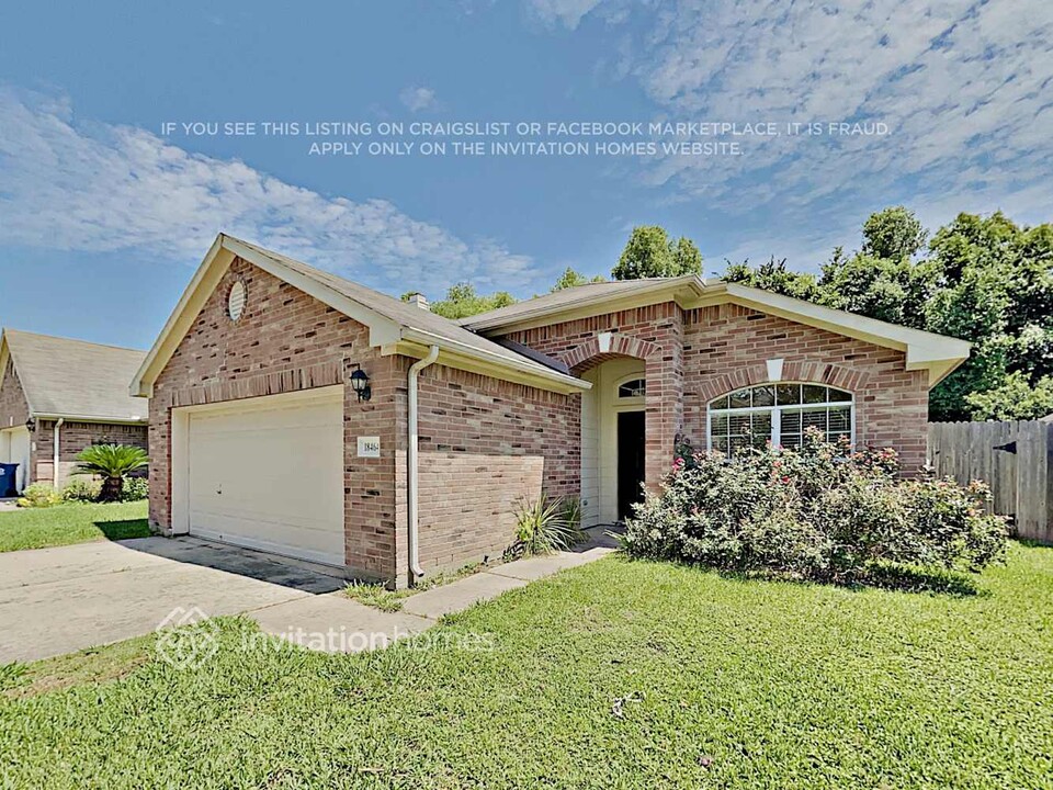 18464 Sunrise Oaks Ct in Montgomery, TX - Building Photo