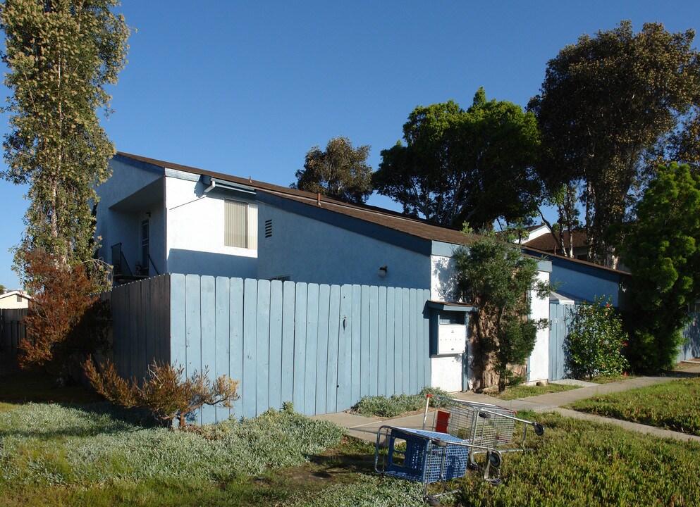 El Mesa Grande Apartments in San Diego, CA - Building Photo