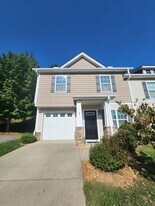 27 Barnett Shoals Dr in Weaverville, NC - Building Photo