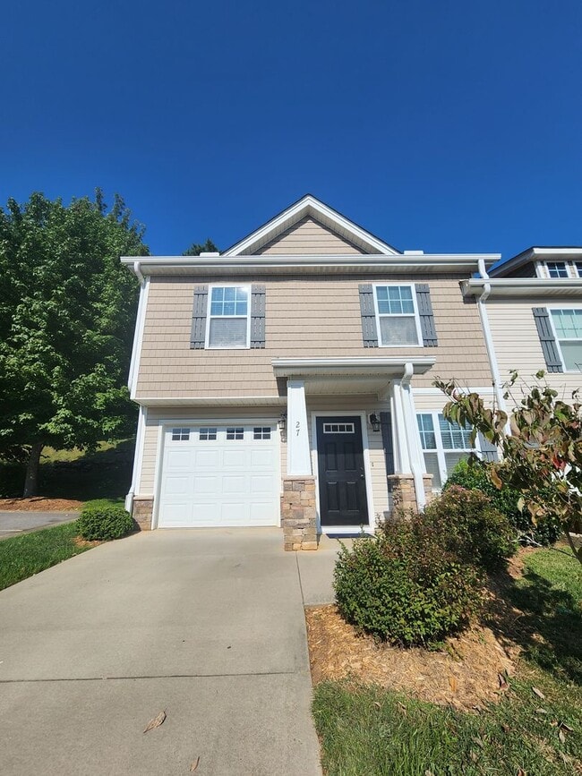 property at 27 Barnett Shoals Dr