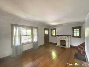 1220 Paxton Ave in Cincinnati, OH - Building Photo - Building Photo