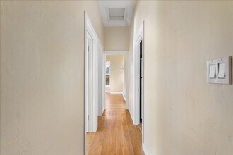 1012 Walnut St in Alameda, CA - Building Photo - Building Photo