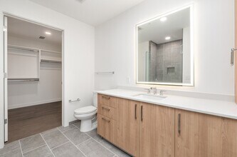 1212 Demonbreun St in Nashville, TN - Building Photo - Building Photo