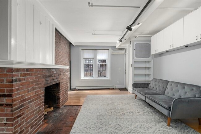 181 Beacon St, Unit 2, Unit 2