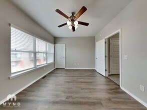 122 E Sycamore St in Fayetteville, AR - Building Photo - Building Photo