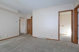 551 6th St W in Hastings, MN - Building Photo - Building Photo