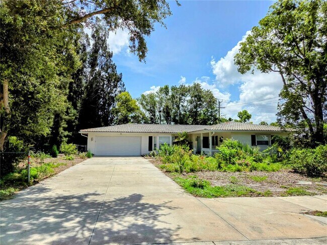 property at 3125 S Lockwood Ridge Rd