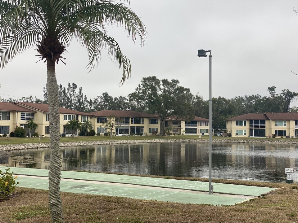 4433 Narraganset Trail in Sarasota, FL - Building Photo