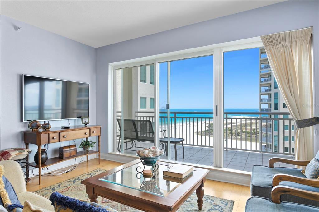 1180 Gulf Blvd in Clearwater, FL - Building Photo