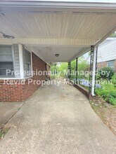 1559 Welsh Rd in Memphis, TN - Foto de edificio - Building Photo
