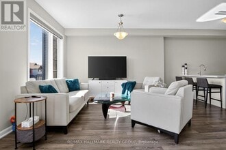 342 Raheen Ct in Ottawa, ON - Building Photo - Building Photo