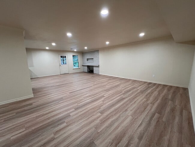 509 Davis Dr