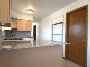 7010 W Diversey Ave in Chicago, IL - Building Photo - Building Photo