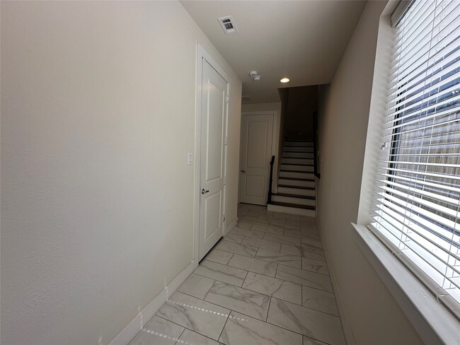 3415 Kensington Yellow Pl