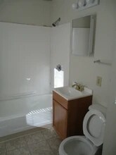 4 S Harlem St, Unit Unit 1 in Worcester, MA - Building Photo - Building Photo