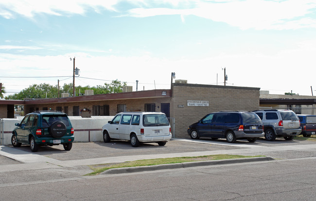 8960-8964 Norton St in El Paso, TX - Building Photo - Building Photo