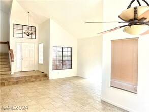 6 Megan Dr in Henderson, NV - Building Photo - Building Photo