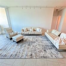 300 S Pointe Dr, Unit # 704 in Miami Beach, FL - Building Photo - Building Photo