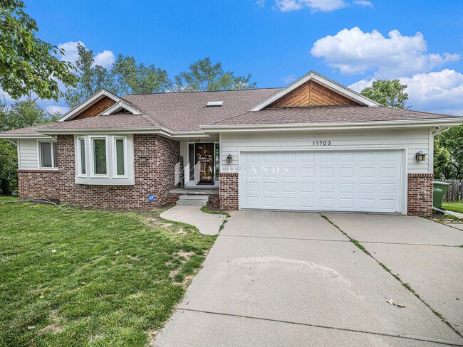 11703 S 25th Ave Cir in Bellevue, NE - Building Photo - Building Photo