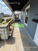714 E Columbia St in Evansville, IN - Foto de edificio - Building Photo