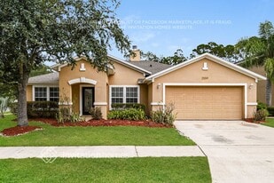 2559 Britney Lakes Ln in Jacksonville, FL - Building Photo