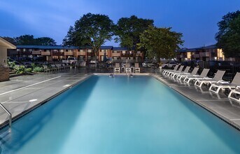 Whitnall Gardens Apartments in Hales Corners, WI - Building Photo - Building Photo