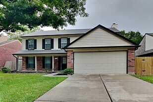 9322 Bayou Bluff Dr in Spring, TX - Building Photo