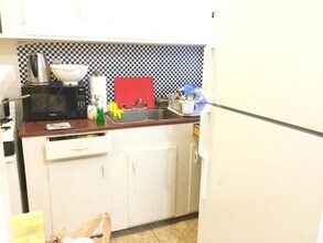 1570 Massachusetts Ave, Unit 7 in Cambridge, MA - Foto de edificio - Building Photo