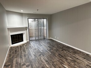 1340 Brook St in St. Charles, IL - Building Photo - Building Photo