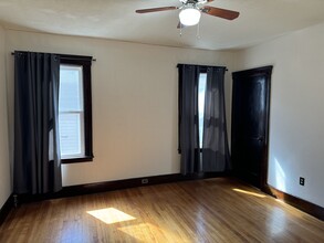 51 Houghton St, Unit 3 in Worcester, MA - Building Photo - Building Photo