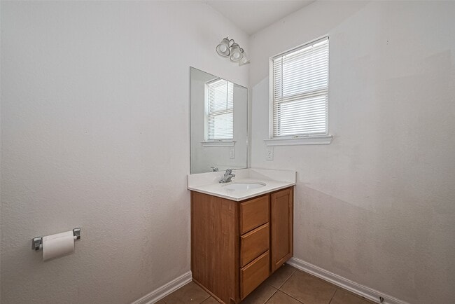 19229 Gunther Springs Ct