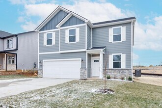 16909 Aiken Rdg Cir in Louisville, KY - Building Photo - Building Photo