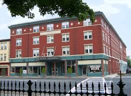 Capitol Square Apartments in Pittsfield, MA - Building Photo